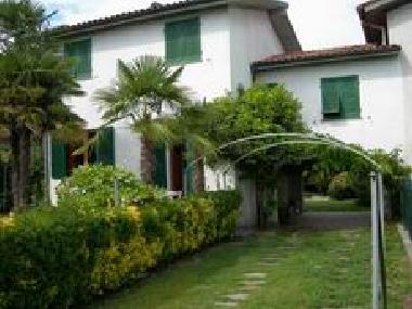 Ferienhaus in Cinquale (Massa-Carrara) oder Ferienwohnung oder Ferienhaus