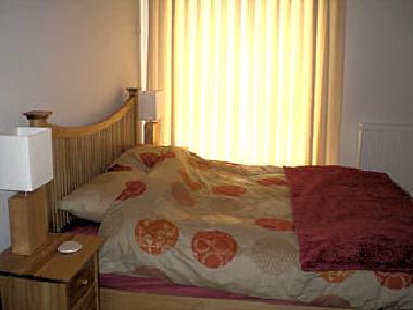 Hauptschlafzimmer mit gro�em Doppelbett