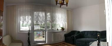 Das grosse Zimmer (ein Doppelbett, ein Einzelbett)