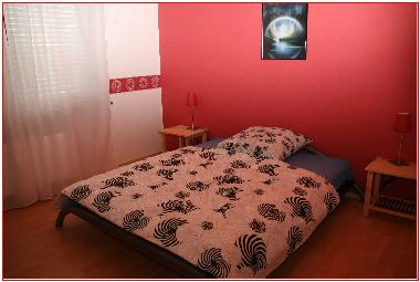 Schlafzimmer 1