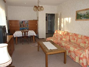 Wohn-Ess-(Schlaf-)zimmer