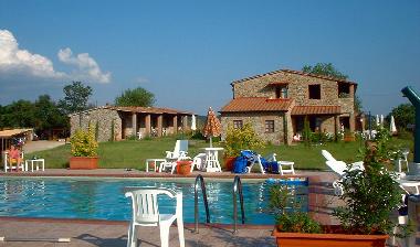 Ferienhaus mit Pool in der Natur, 2 Geb�ude, 11 Wohnungen