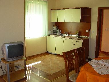 Wohnzimmer mit separatekche