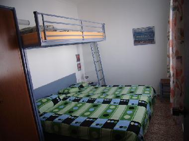 Schlafzimmer 2