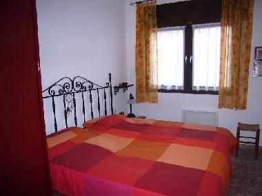Schlafzimmer 1