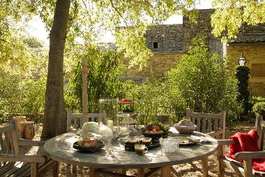 Pension in uzes/St.Mediers (Gard) oder Ferienwohnung oder Ferienhaus