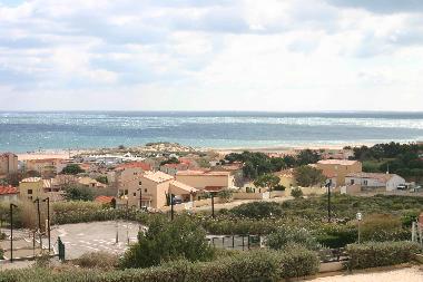 Blick vom Balkon (zum Strand ca 8 Min)
