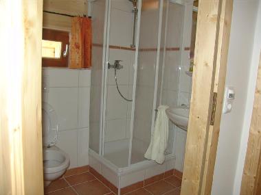 Douche 1e Etage mit toilette