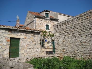 Ferienhaus in Zirje (Sibensko-Kninska) oder Ferienwohnung oder Ferienhaus