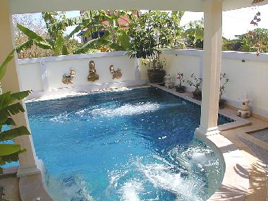 Swimming-Pool: Jaquzzi und Gegenstromanlage