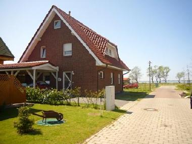 Ferienwohnung am Wieker Bodden 80m zum Wasser