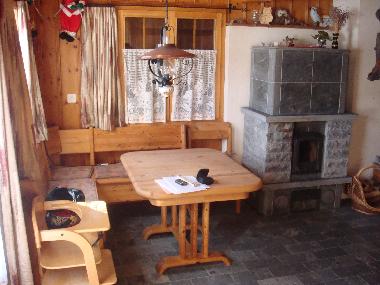 Essraum mit Specksteinofen f�r gem�tliche Stunden