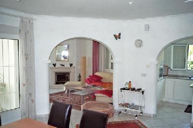 gem�tliche, hochwertige Einrichtung