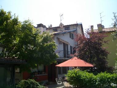 Pension in Mandello Del Lario (Lecco) oder Ferienwohnung oder Ferienhaus