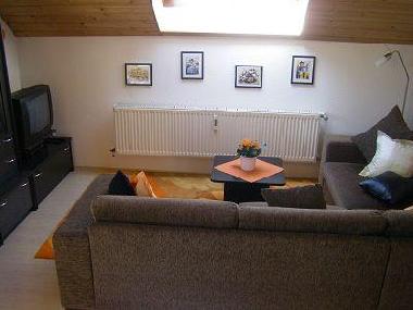 Wohnzimmer mit SAT-TV
