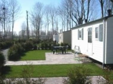 Das Mobilheim mit Garten
