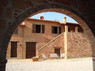 FASSADE PODERE SAN BIAGIO