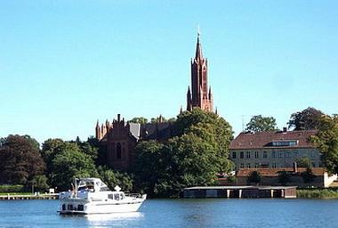 Ferienhaus in Malchow (Mecklenburgische Seenplatte) oder Ferienwohnung oder Ferienhaus