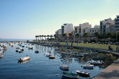 Die Promenade liegt nur ein Paar Meter von der Wohnung entfernt