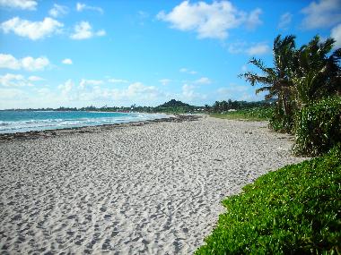 Strand direkt vor Hotel Mont Vernon