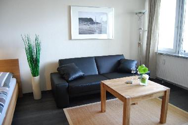 gemütliche Einrichtung mit einem Panorama - Meerblick aus der ganzen Wohnung