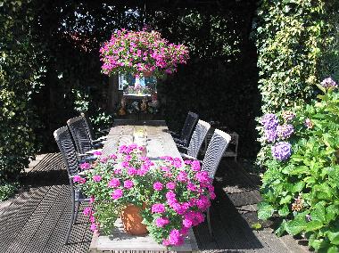 Terrasse in Hintergarten