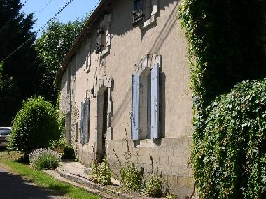 Ferienhaus in Loubes-Bernac (Dordogne) oder Ferienwohnung oder Ferienhaus
