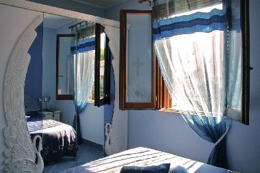 Bedroom 1 (opposite view)