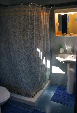 Bathroom 2 (next to external area)