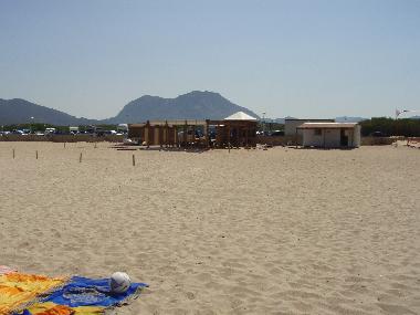 Strand von Gonnesa mit Strandbar