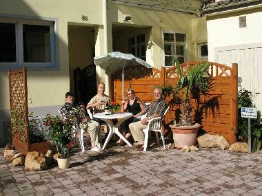 Der Freisitz l�dt zum verweilen ein.