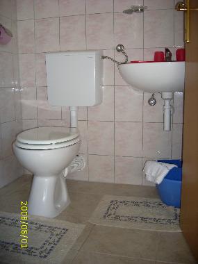 Zusatzlich eine zweite Toilette/WC in Schlafzimmer