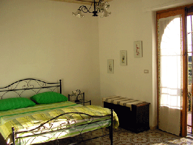 Pension in Zafferana Etnea (Catania) oder Ferienwohnung oder Ferienhaus