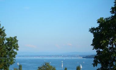Blick nach Osten ber den See zu den Alpen