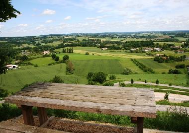 Ferienhaus in Monflanquin (Lot-et-Garonne) oder Ferienwohnung oder Ferienhaus