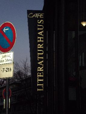 Ein prchtiger Festsaal , als Cafe sehr zu empfehlen!!