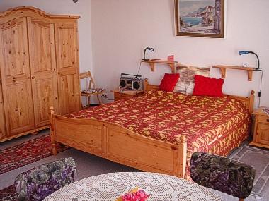 Schlafzimmer 1 mit mgl. Zusatzbett