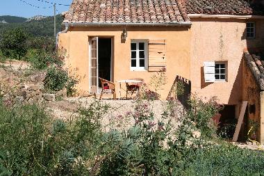 Ferienhaus in Le Barroux (Vaucluse) oder Ferienwohnung oder Ferienhaus