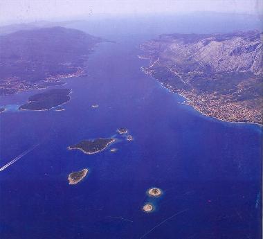 Rechts Orebic - links Insel Korcula (F�hre: 15 Min.)