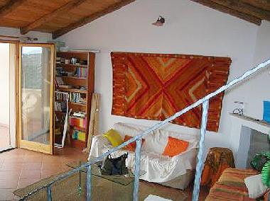 Wohnzimmer mit Kamin