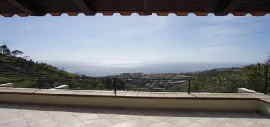 Blick von Wohnzimmer/K�che Terasse nach S�den