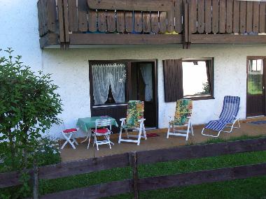 Terrasse am Bachlauf
