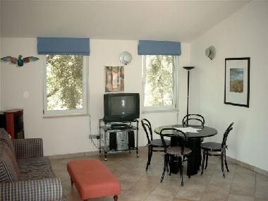 Wohn-/Essraum mit Blick auf die Blumenberg