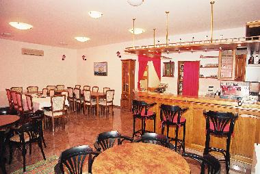 Ferienhaus in Podstrana (Splitsko-Dalmatinska) oder Ferienwohnung oder Ferienhaus