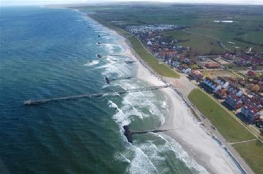 Markante Seebrcke am Schnberger Strand