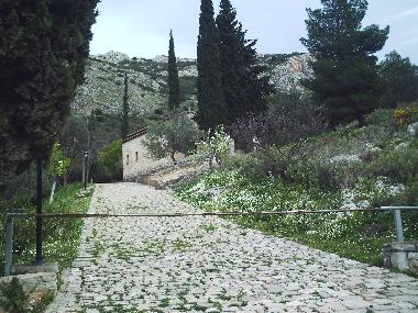 Hinter dem Kloster Agias Monis/kleine Kapelle