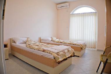 Ferienhaus in Ulcinj (Montenegro) oder Ferienwohnung oder Ferienhaus
