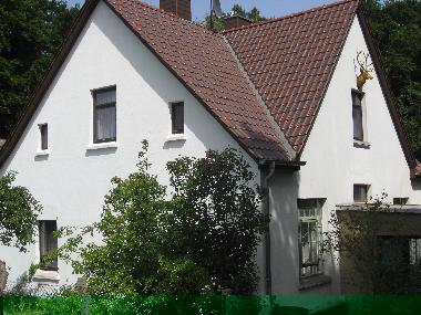 In diesem Haus im Gr�nen wohnen Sie im ersten Obergeschoss.