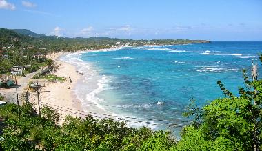 Long Bay Strand. F�nf Minuten vom Cottage.