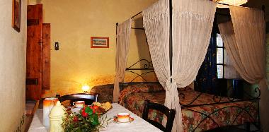 Ferienhaus in SUVERETO (Livorno) oder Ferienwohnung oder Ferienhaus